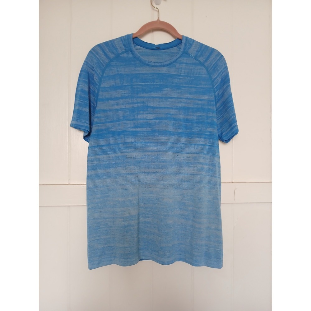 Lululemon Metal Vent Tech 2.0 Shirt Mens M Baltic Blue White Ombre Short Sleeve